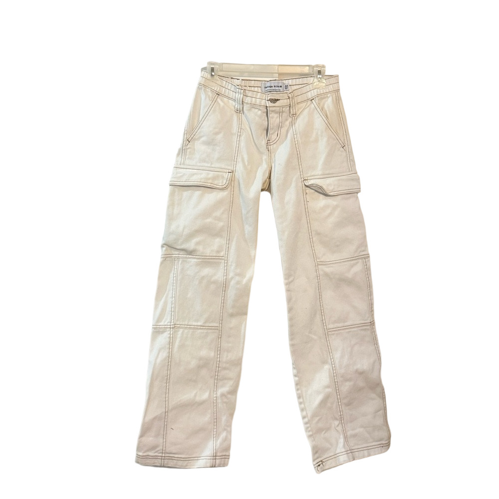 Refuge Women's White Straight Leg Jeans